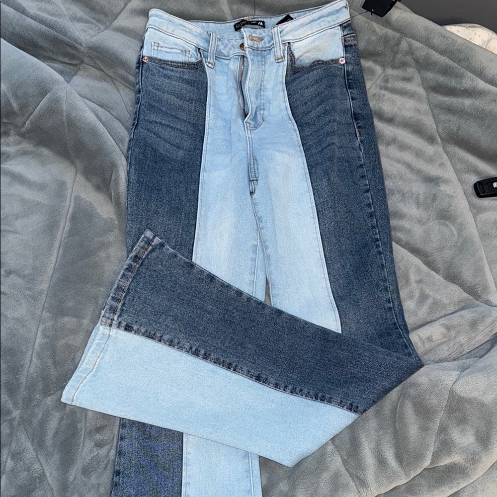 Two-Tone Blue Jeans